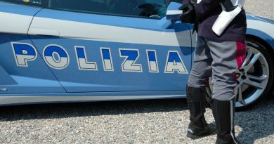Giovane di 17 anni strangolato a Trieste, 21enne accusato di omicidio volontario premeditato