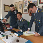 La Guardia di Finanza di Trieste scopre 68 lavoratori irregolari, tra cui 40 finti riders