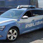 Polizia stradale, controlli su camion: intercettati un autista ubriaco e un passeur