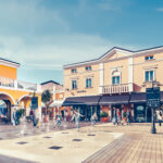 Palmanova Outlet Village protagonista su Vanity Fair per promuovere i territori
