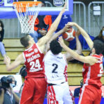 Basket: la buona difesa di Allianz Trieste non basta contro Armani Milano. Le foto