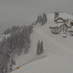 Nevicata da record su montagna e pedemontana del Friuli Venezia Giulia, prolungata l'allerta meteo