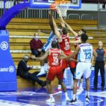 Basket: all'Allianz Dome vittoria al fotofinish dei padroni di casa contro il Cantù. Le foto