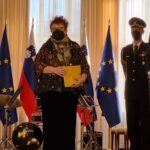 La senatrice dem Tatjana Rojc riceve dal presidente della Slovenia Borut Pahor l’Ordine d'Oro al Merito