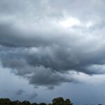 Allerta meteo arancione per piogge e temporali forti, rischio idrogeologico. Tempesta su Trieste