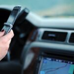 Incidenti in autostrada: troppe volte sinistri molto gravi causati da distrazione per uso di telefonini
