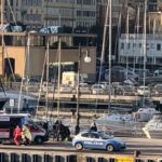 Pensionato cade in mare e rischia assideramento a Trieste