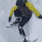 Finisce incastrato in un crepaccio mentre scia fuoripista, salvato giovane sciatore