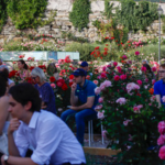 Domani si parte con la XIII edizione "Rose Libri Musica Vino" nel roseto del Parco di San Giovanni a Trieste