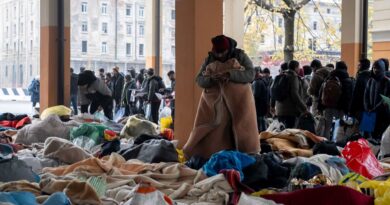 Trieste, coperte sequestrate ai migranti al Porto Vecchio: scatta la protesta delle associazioni