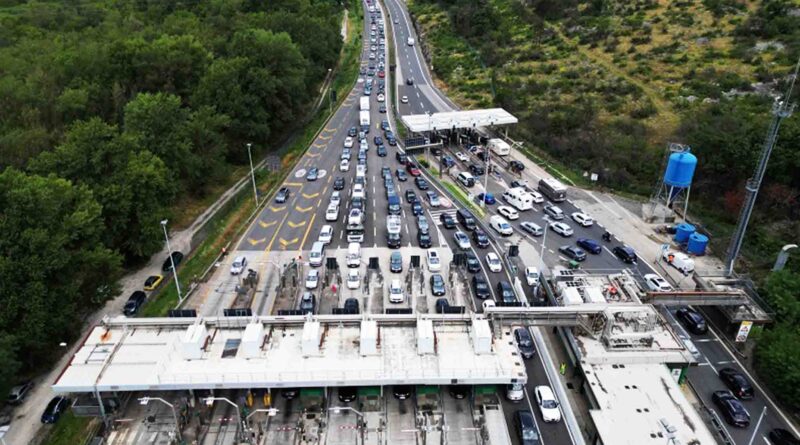 Traffico, si annuncia un fine settimana di grandi rientri dalle vacanze. Disagi per la chiusura della H4 in Slovenia