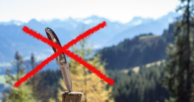 Decreto Sicurezza 2026, ecco cosa rischiano gli escursionisti che portano con sé il classico coltellino
