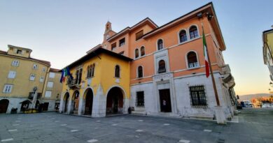 Muggia, assistenti sociali diffamati gravemente su Facebook: scattano le denunce