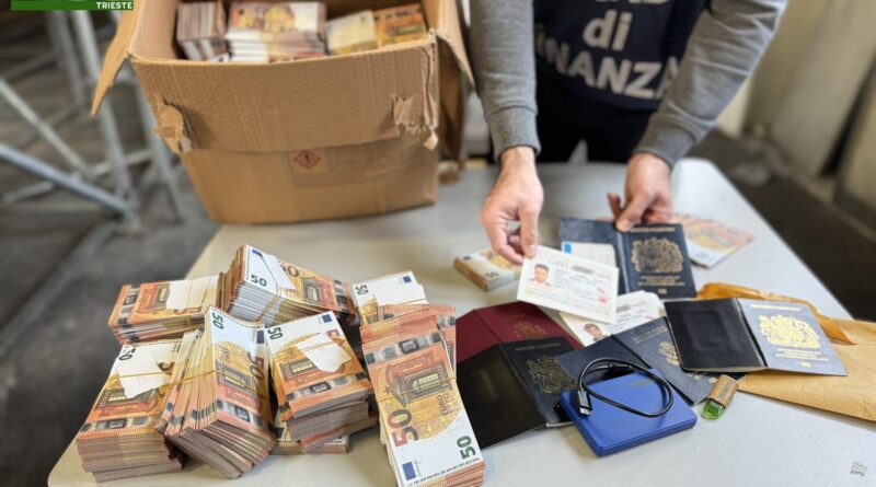 Maxi sequestro al Porto di Trieste, scoperti 1,17 milioni di euro falsi e un archivio digitale per creare documenti contraffatti