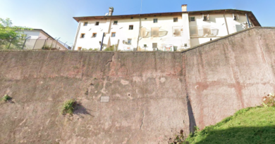 Giovane di 19 anni muore in cella nel carcere di Pordenone asfissiato dai fumi di un materasso in fiamme