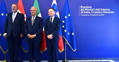 Italia, Slovenia e Croazia rafforzano la cooperazione per il controllo delle frontiere, vertice a Pordenone Italia, Slovenia e Croazia rafforzano la cooperazione per il controllo delle frontiere, vertice a Pordenone
