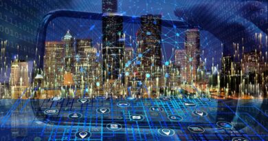 Internet, la rivoluzione quotidiana: come la rete ha cambiato relazioni, lavoro e tempo libero Internet, la rivoluzione quotidiana: come la rete ha cambiato relazioni, lavoro e tempo libero